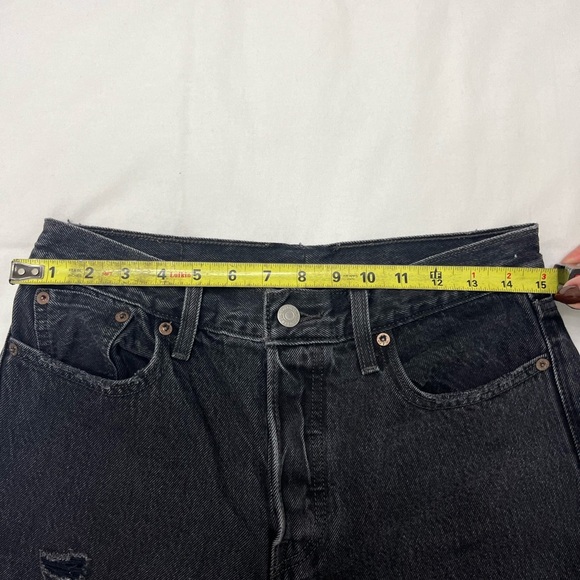 Women’s Levi’s Wedgie Black Distressed - Picture 9 of 10